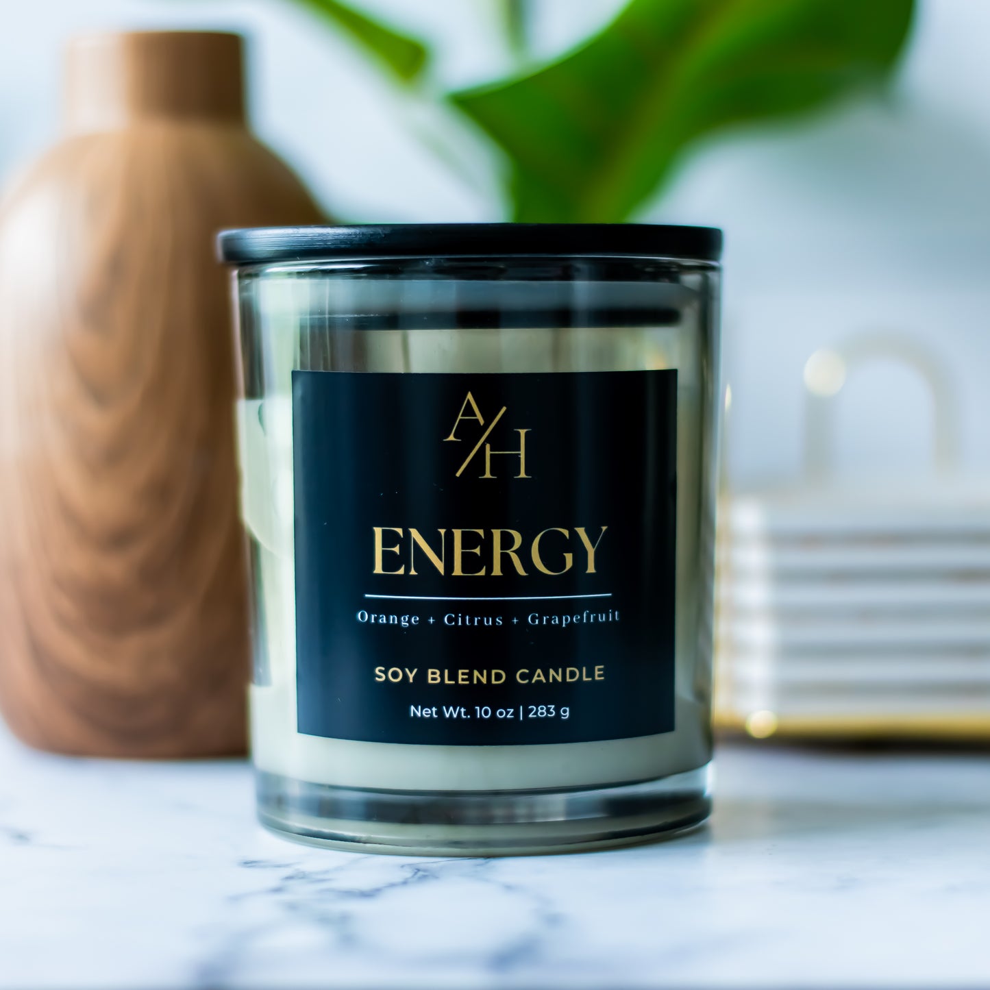 Energy is our aromatherapy candle which contains a fresh blend of Orange, Lemon, Bergamot, Citrus, and Ginger.
This uplifting candle bursts with fresh citrus notes that instantly refresh your home, while spicy ginger adds a warm, invigorating twist.
The result is a clean, vibrant fragrance perfect for boosting your mood, enhancing focus, and creating a crisp, revitalizing atmosphere in any room.